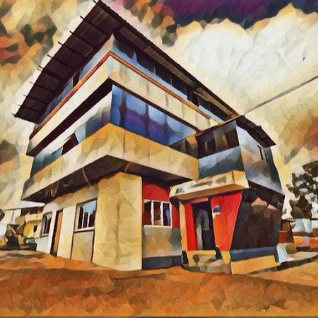 Strawberry Vacations Villa Panchgani Luaran gambar